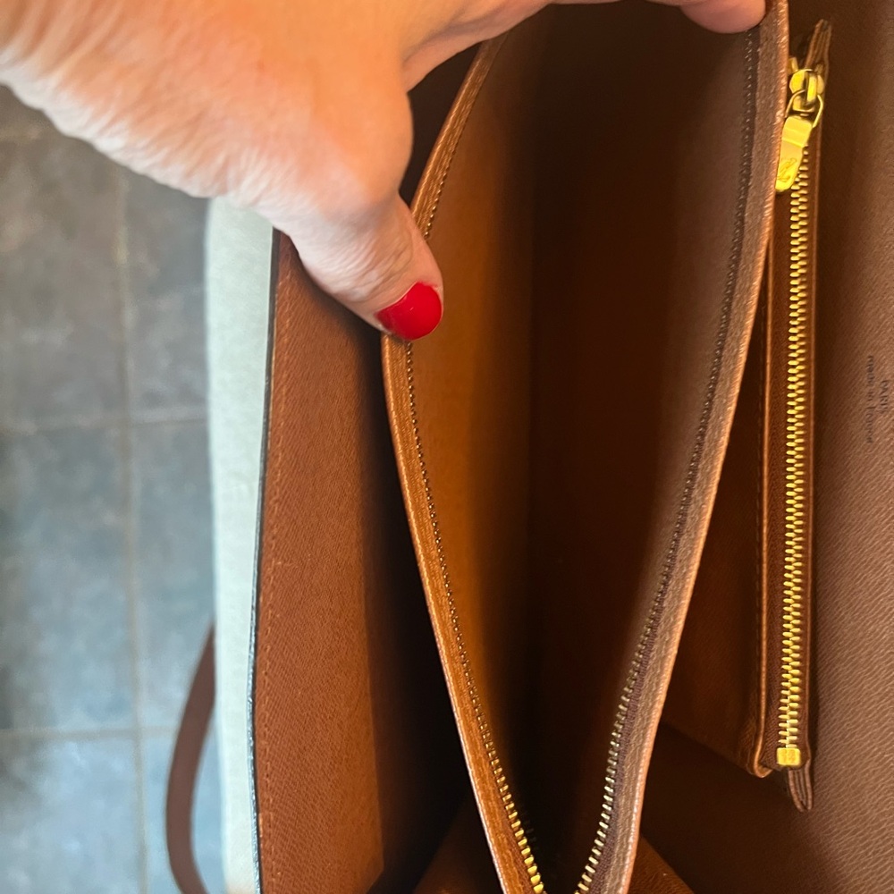 Louis Vuitton Courcelles Monogram Canvas shoulder bag - Picture 7 of 16